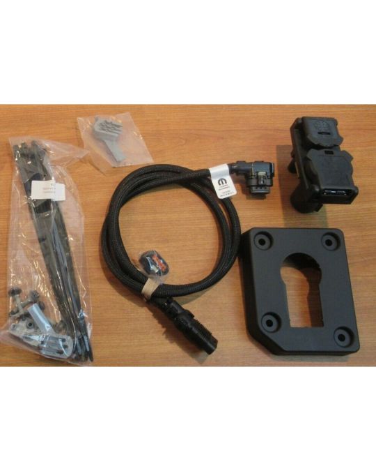 Mopar Goose Neck / Fifth Wheel Trailer Camera Wiring Harness