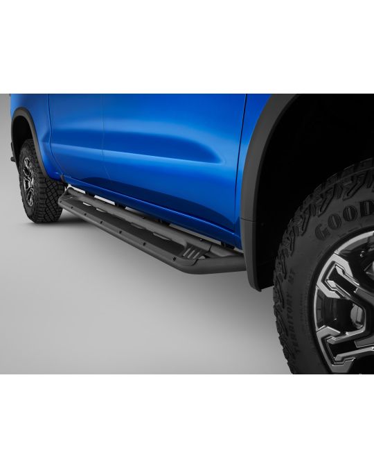 Chevrolet Sport Step Assist Steps In Black With Silverado Logo For Crew Cab