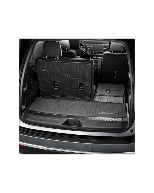 Chevrolet Integrated Cargo Liner With Rear Seatback Protectors In Jet Black With Chevrolet Script Logo