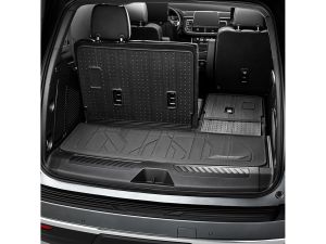 Chevrolet Integrated Cargo Liner With Rear Seatback Protectors In Jet Black With Chevrolet Script Logo